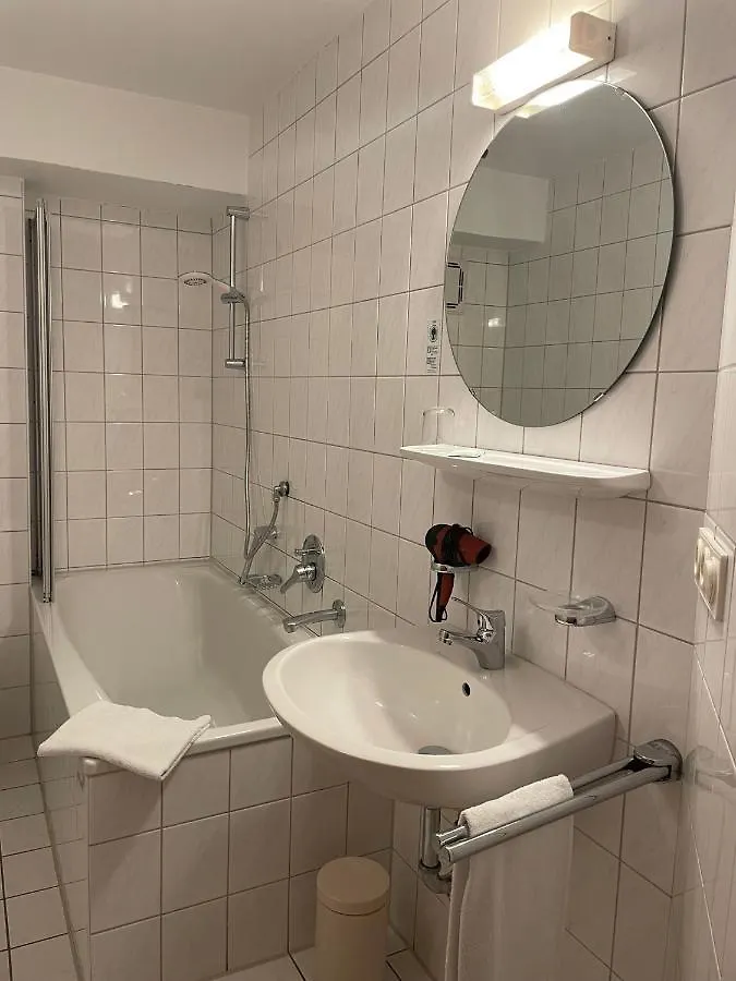 Hotel Garni Kern Halfing Germania